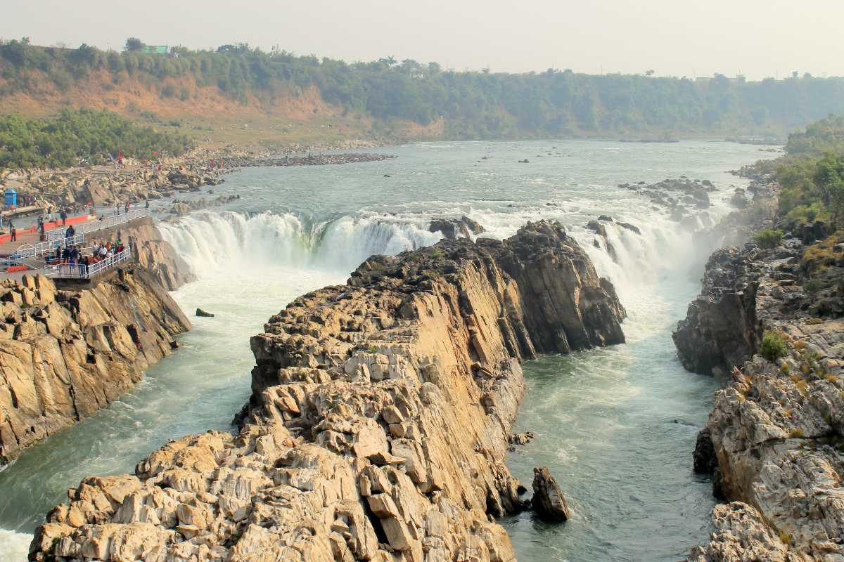 Madhya Pradesh Tourism | Dhuanadhar water falls